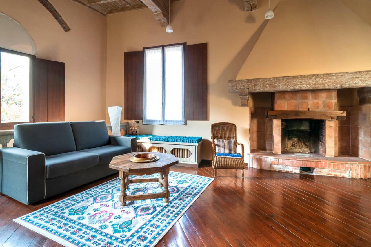 فيلا Mornagoفي Castello Di Montonate المظهر الخارجي الصورة